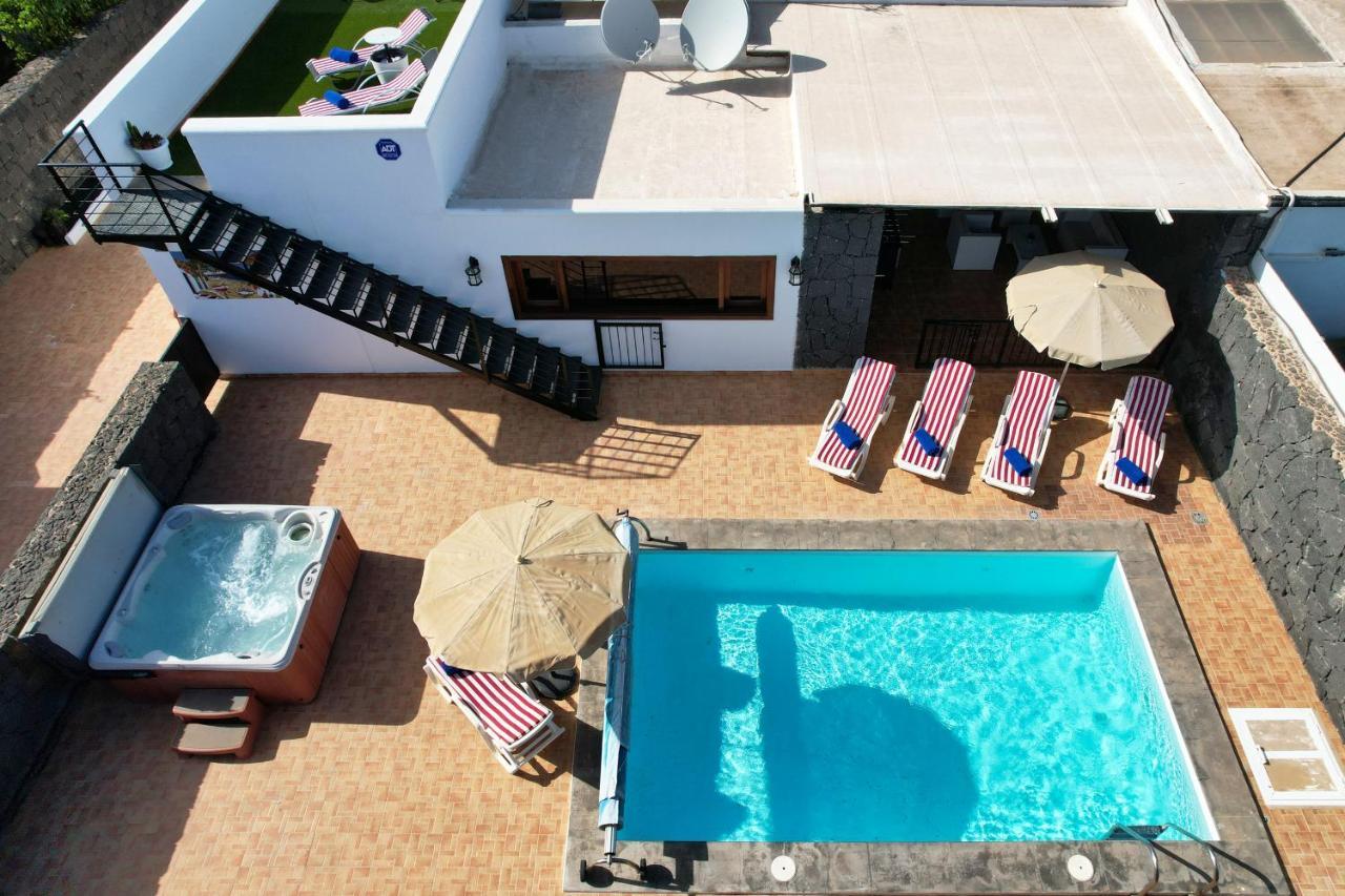 Villa Aurelia-Pool, Jacuzzi And Solarium Playa Blanca  Exterior photo